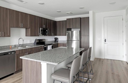 Garland Apartment | Landing | Incredible 2BD, Gym, Pool