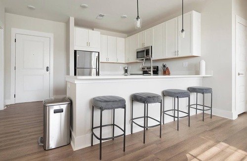Hickory Apartment | Landing | Incredible 2BD, Yoga Studio, Gym