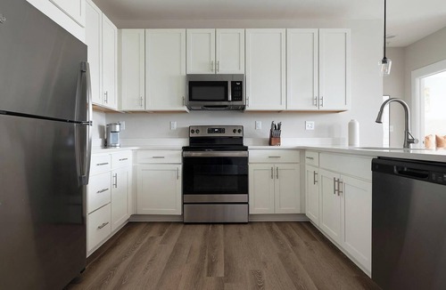 Hickory Apartment | Landing | Incredible 2BD, Yoga Studio, Gym
