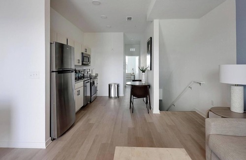 Lakeland Apartment | Landing | Incredible 2BD, Gym, Clubhouse
