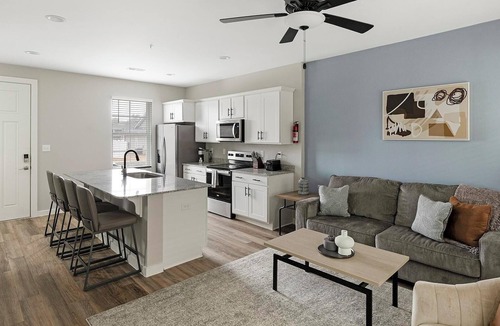Madison Apartment | Landing | Incredible 2BD, Pool, Courtyard