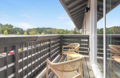 Oakwood Apartment | Landing | Incredible 2BD, Gym, Pool