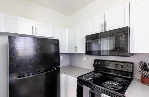 Homestead Apartment | Landing | Incredible 3BD, Pool