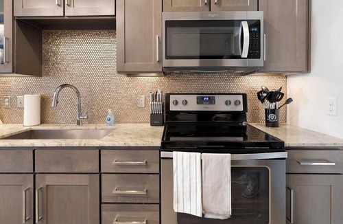 Fort Worth Cultural District Apartment | Landing | Incredible Studio, Gym, Game Room