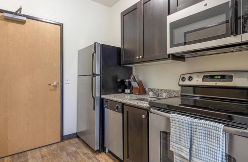 Pearl District Apartment | Landing | Incredible Studio, Courtyard, Gym