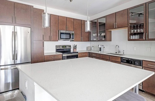 Woodland Heights Apartment | Landing | Incredible Studio, Game Room, Gym