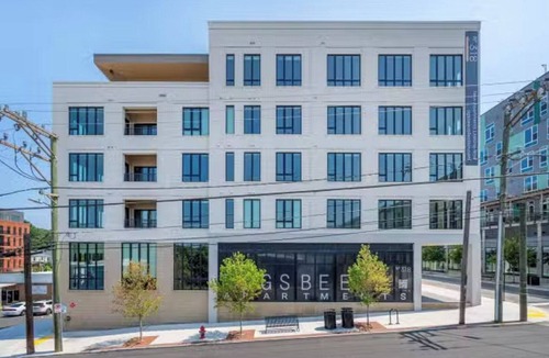 Durham Apartment | Landing | Incredible Studio, Gym, Pool