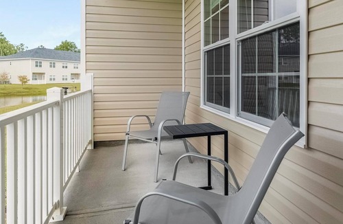 Bloomingdale Apartment | Landing | Incredible 2BD, Gym, Pool