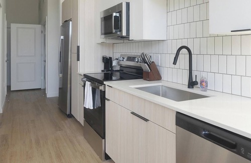 Chapel Hill Apartment | Landing | Incredible Studio, Courtyard, Game Room