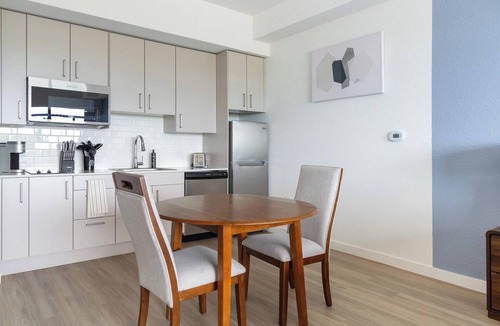 Golden Gate Apartment | Landing | Incredible Studio, Clubhouse, Courtyard