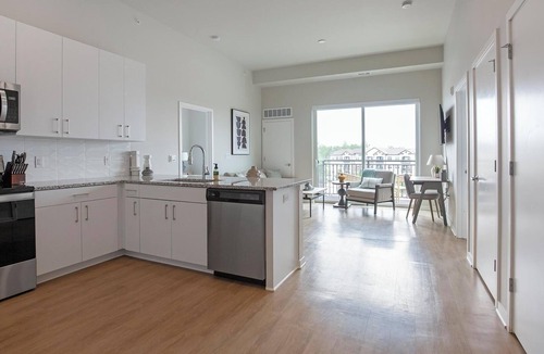 North Kansas City Apartment | Landing | Incredible 2BD, Pool, Courtyard