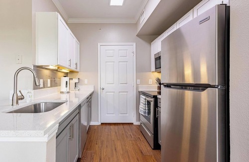 Webster Apartment | Landing | Incredible 2BD, Gym