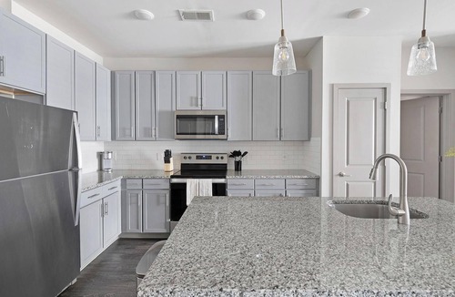 Murfreesboro Apartment | Landing | Incredible 2BD, Gym, Yoga Studio