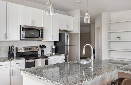 Murfreesboro Apartment | Landing | Incredible 2BD, Gym, Clubhouse