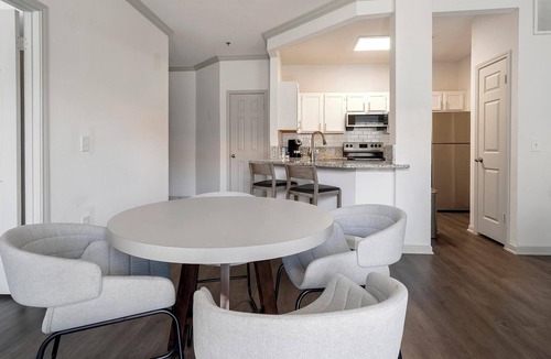 Stone Oak Apartment | Landing | Incredible 2BD, Gym