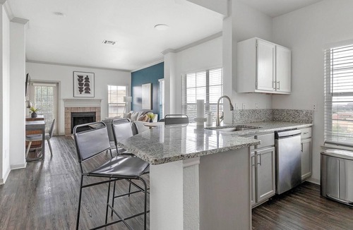 Stone Oak Apartment | Landing | Incredible 1BD, Gym