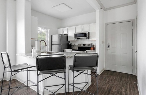 Stone Oak Apartment | Landing | Incredible 1BD, Gym