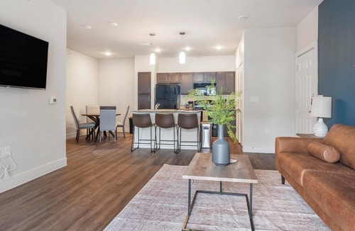 San Antonio Apartment | Landing | Incredible 1BD, Gym, Clubhouse