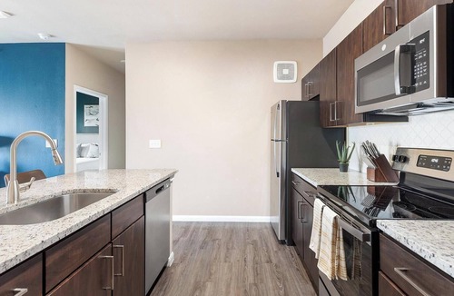 New Braunfels Apartment | Landing | Modern 1BD, Pool, Gym