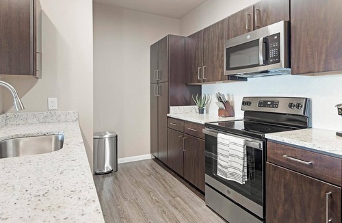 New Braunfels Apartment | Landing | Modern 1BD, Gym, Pool