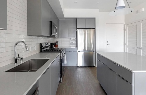 Rhodes Ranch Apartment | Landing | Modern 1BD, Courtyard, Gym
