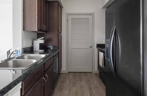 Northeast Houston Apartment | Landing | Modern 1BD, Clubhouse, Game Room