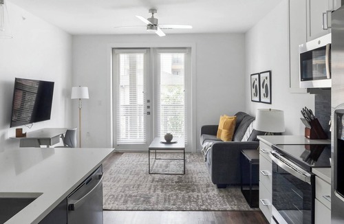 Austin Apartment | Landing | Modern 1BD, Clubhouse, Pool