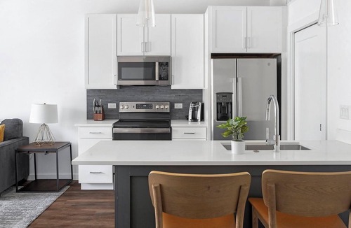 Austin Apartment | Landing | Modern 1BD, Clubhouse, Pool