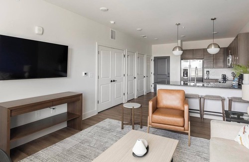 Madison Apartment | Landing | Modern 1BD, Clubhouse, Pool
