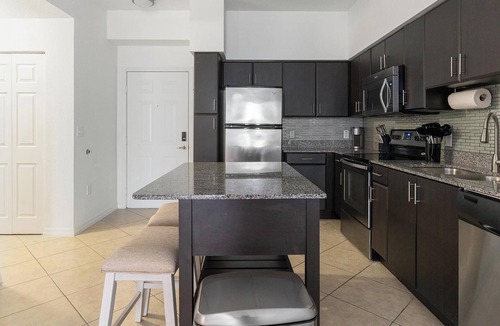 Miramar Apartment | Landing | Modern 1BD, Clubhouse, Gym