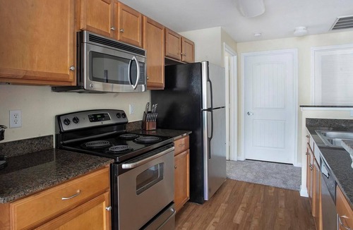 Sweetbriar Apartment | Landing | Modern 1BD, Clubhouse, Gym