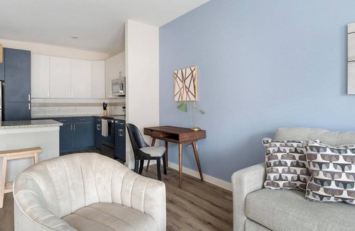 Conroe Apartment | Landing | Modern 1BD, Clubhouse, Pool