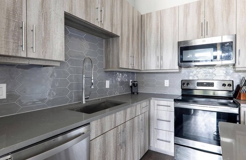 Montopolis Apartment | Landing | Modern 1BD, Courtyard, Pool