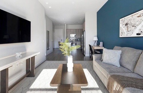Montopolis Apartment | Landing | Modern 1BD, Courtyard, Pool