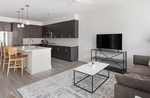 Crestline Heights Apartment | Landing | Modern 1BD, Gym, Pool