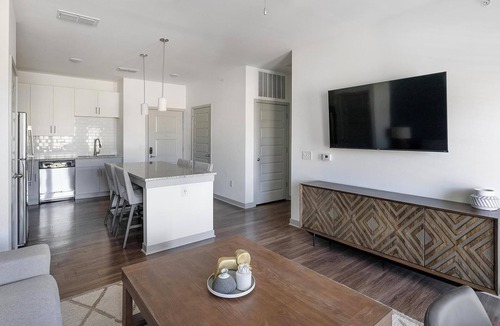 Sand Ridge Apartment | Landing | Modern 1BD, Gym, Pool