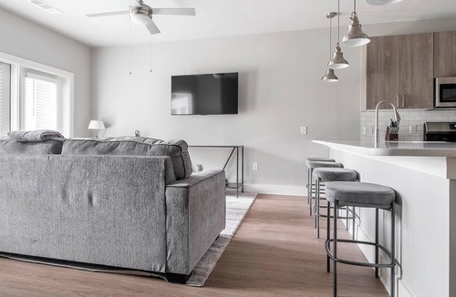 Fort Myers Apartment | Landing | Modern 1BD, Gym, Pool