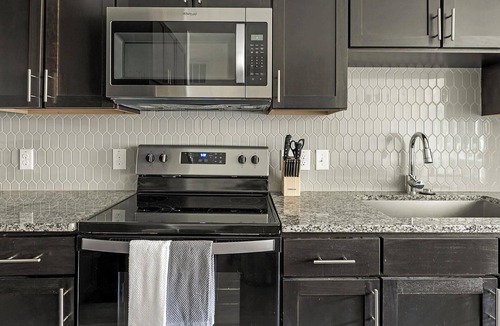 Fort Worth Apartment | Landing | Modern 1BD, Game Room, Pool