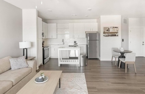 Belle Mina Apartment | Landing | Modern 1BD, Gym, Pool