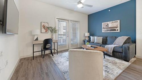 Buda Apartment | Landing Modern 1BD Game Room Gym