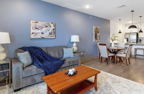 Weston Apartment | Landing | Modern 1BD, Game Room, Yoga Studio