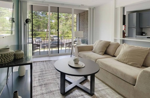 Greenbelt Apartment | Landing | Modern 1BD, Gym, Pool