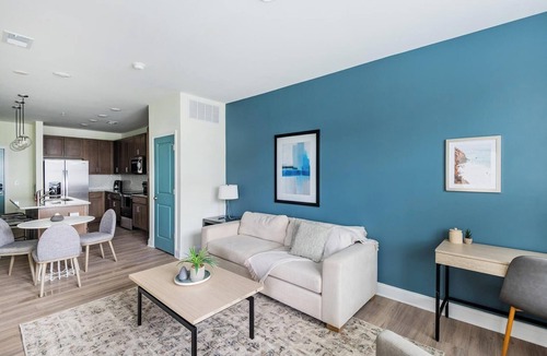 Wilmington Apartment | Landing | Modern 1BD, Gym, Pool