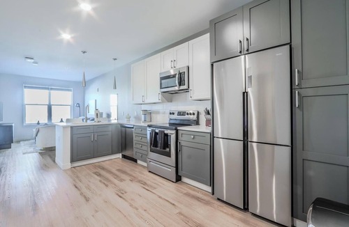 Ithaca Apartment | Landing | Modern 1BD, Gym