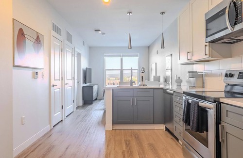 Ithaca Apartment | Landing | Modern 1BD, Gym