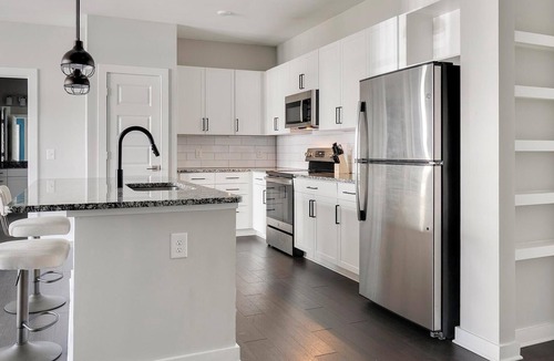 Mableton Apartment | Landing | Modern 1BD, Gym, Pool