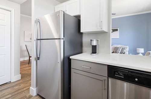 Fort Worth Apartment | Landing | Modern 1BD in Cityview