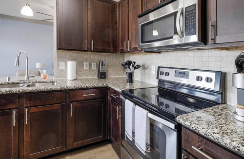 Northeast Carrollton Apartment | Landing | Modern 1BD, Pool, Gym