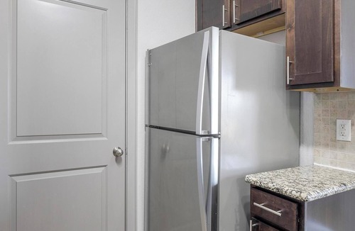 Northeast Carrollton Apartment | Landing | Modern 1BD, Pool, Gym