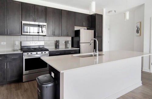 Schaumburg Apartment | Landing | Modern 1BD, Pool, Yoga Studio